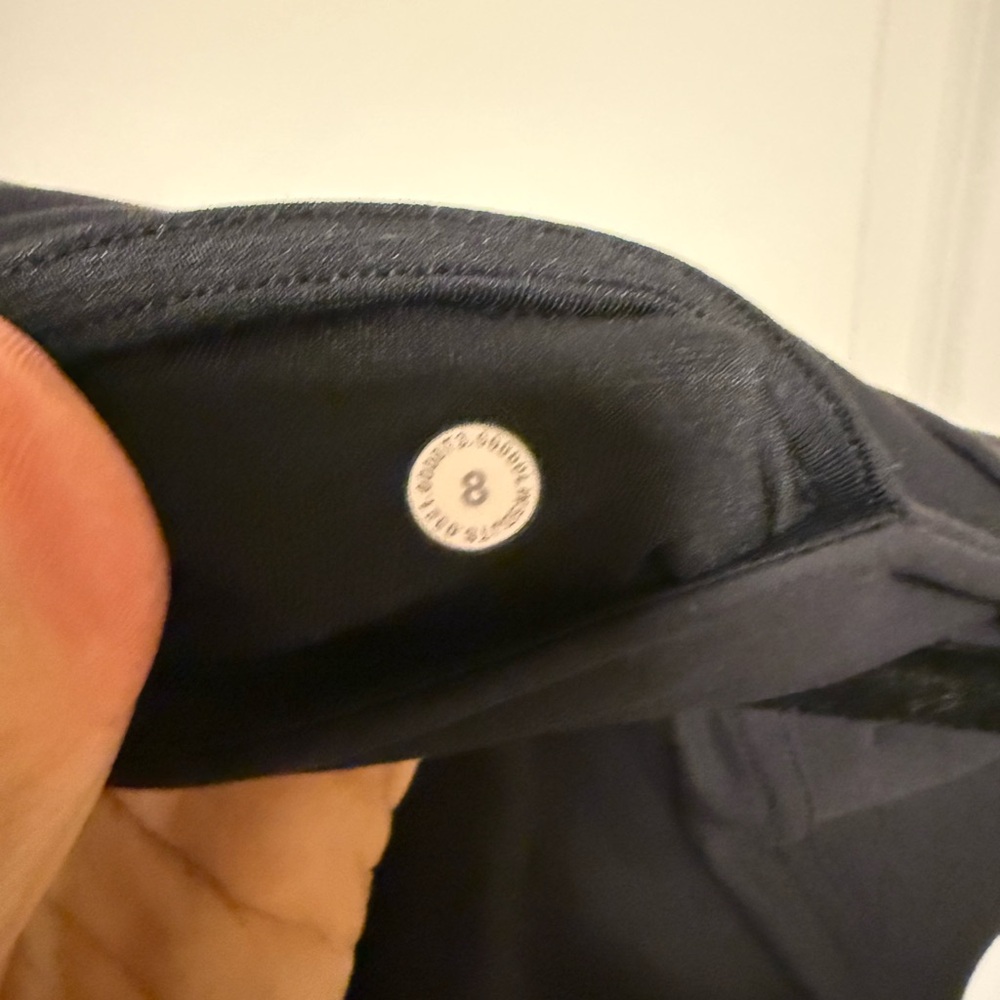 Lululemon Instill Black 25โ Leggings - size 8 - Picture 4 of 4